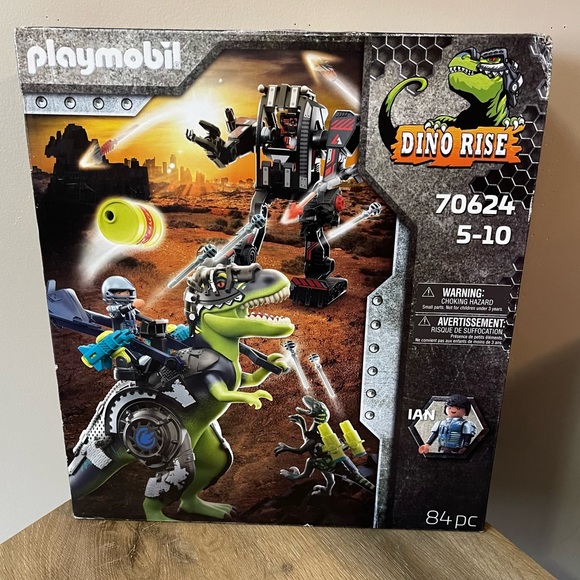 PLAYMOBIL NEW IN BOX 70624 Dino Rise T-Rex Battle of the Giants - Picture 2 of 9